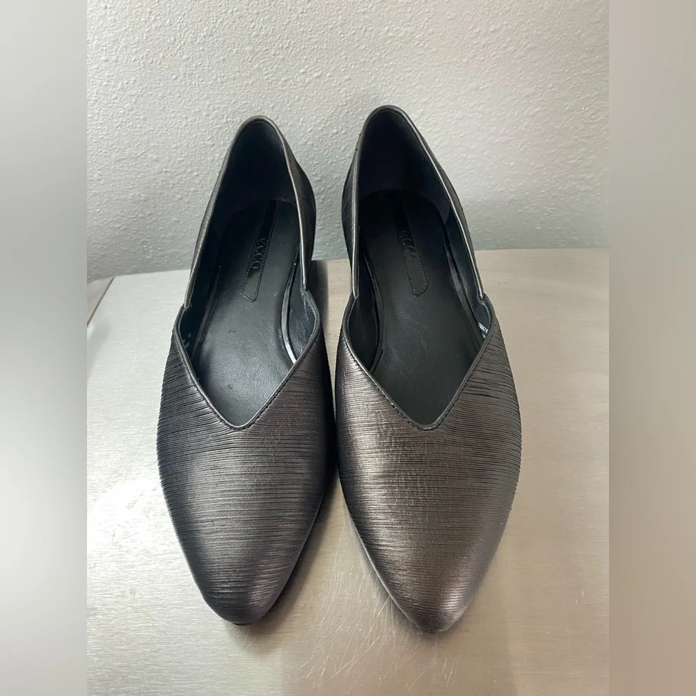ECCO ..Elegant Black Women's Flats - Picture 14 of 16